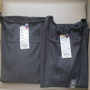 Uniqlo women ribbed square neck Halfsleeve T-shirt